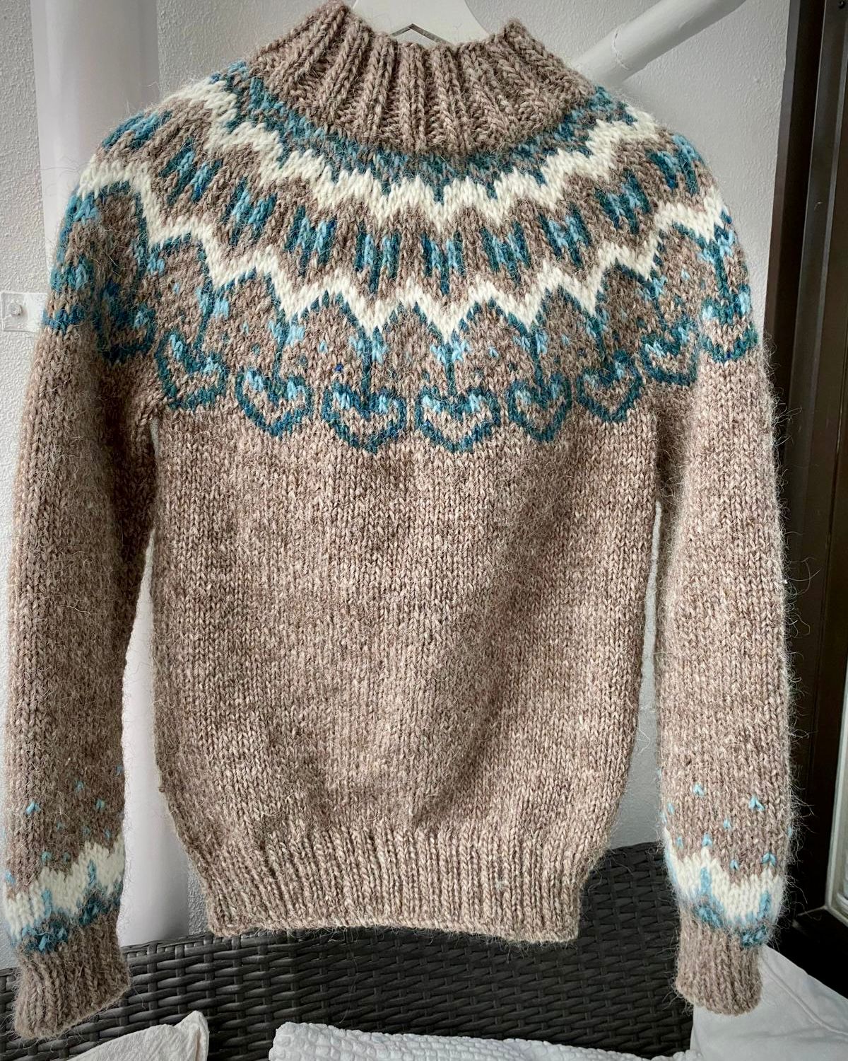 Halti - Knitted Sweater Pattern