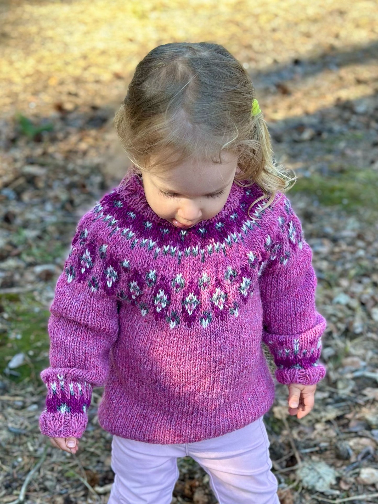 Linlo Junior - Knitted Sweater Pattern