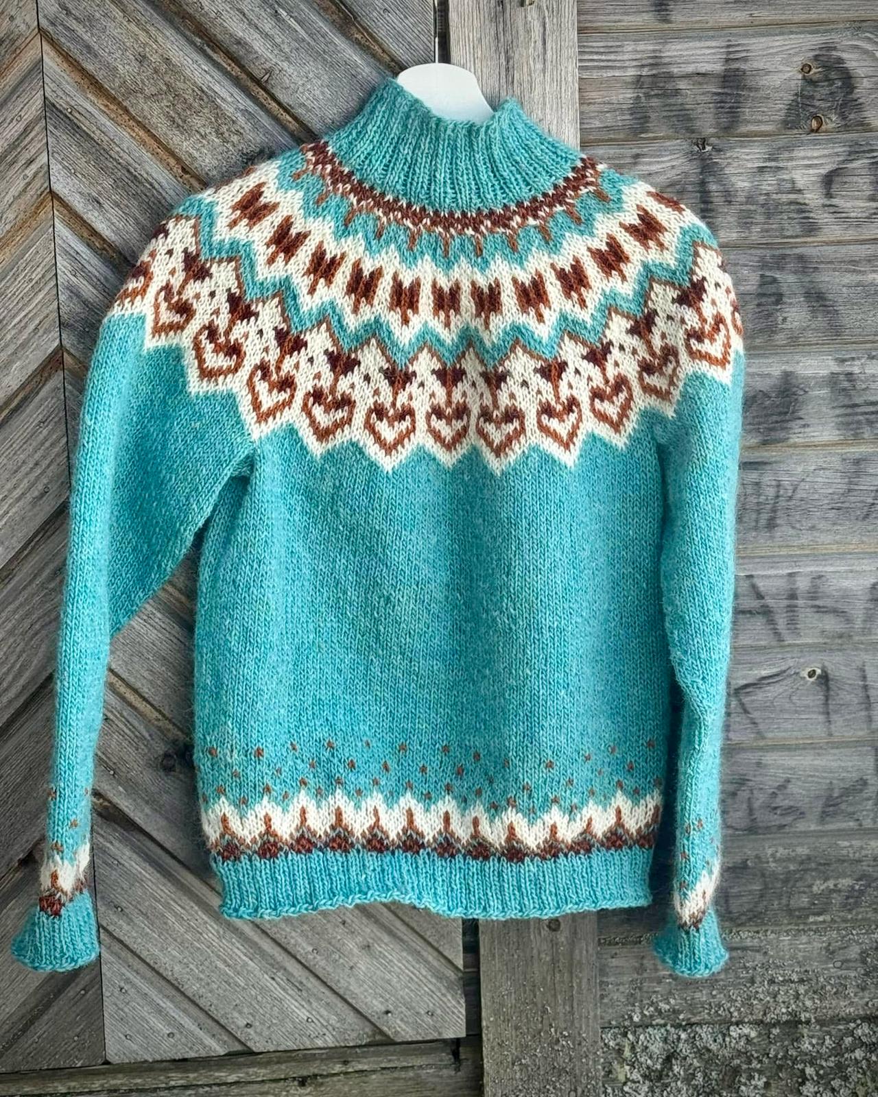 Halti Light- Knitted Sweater Pattern