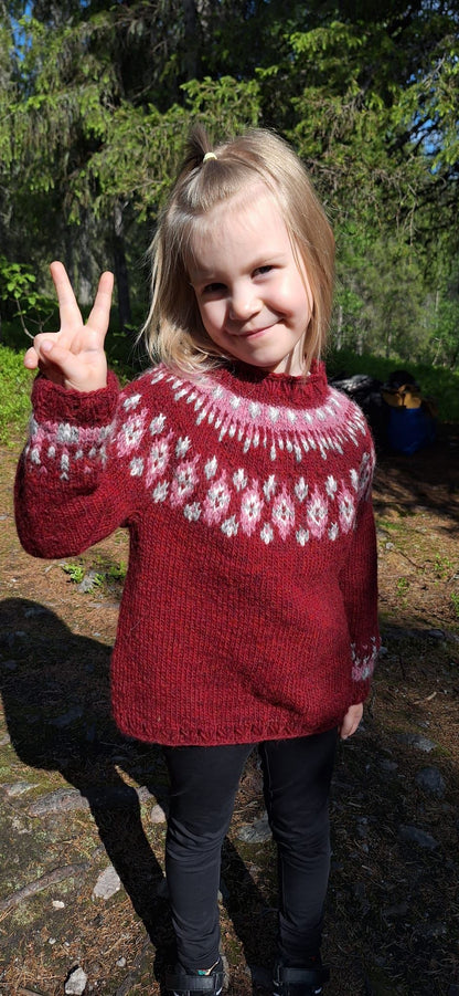 Linlo Junior - Knitted Sweater Pattern