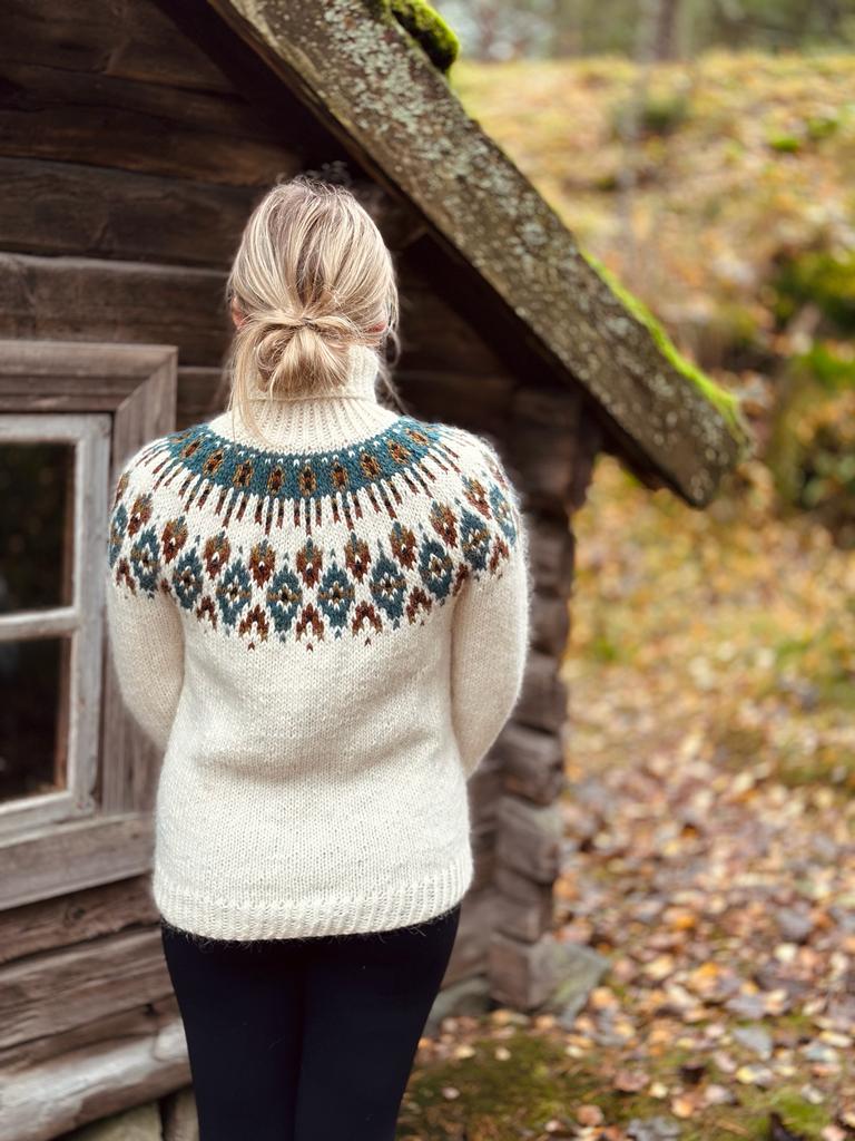 Linlo - Knitted Sweater Pattern