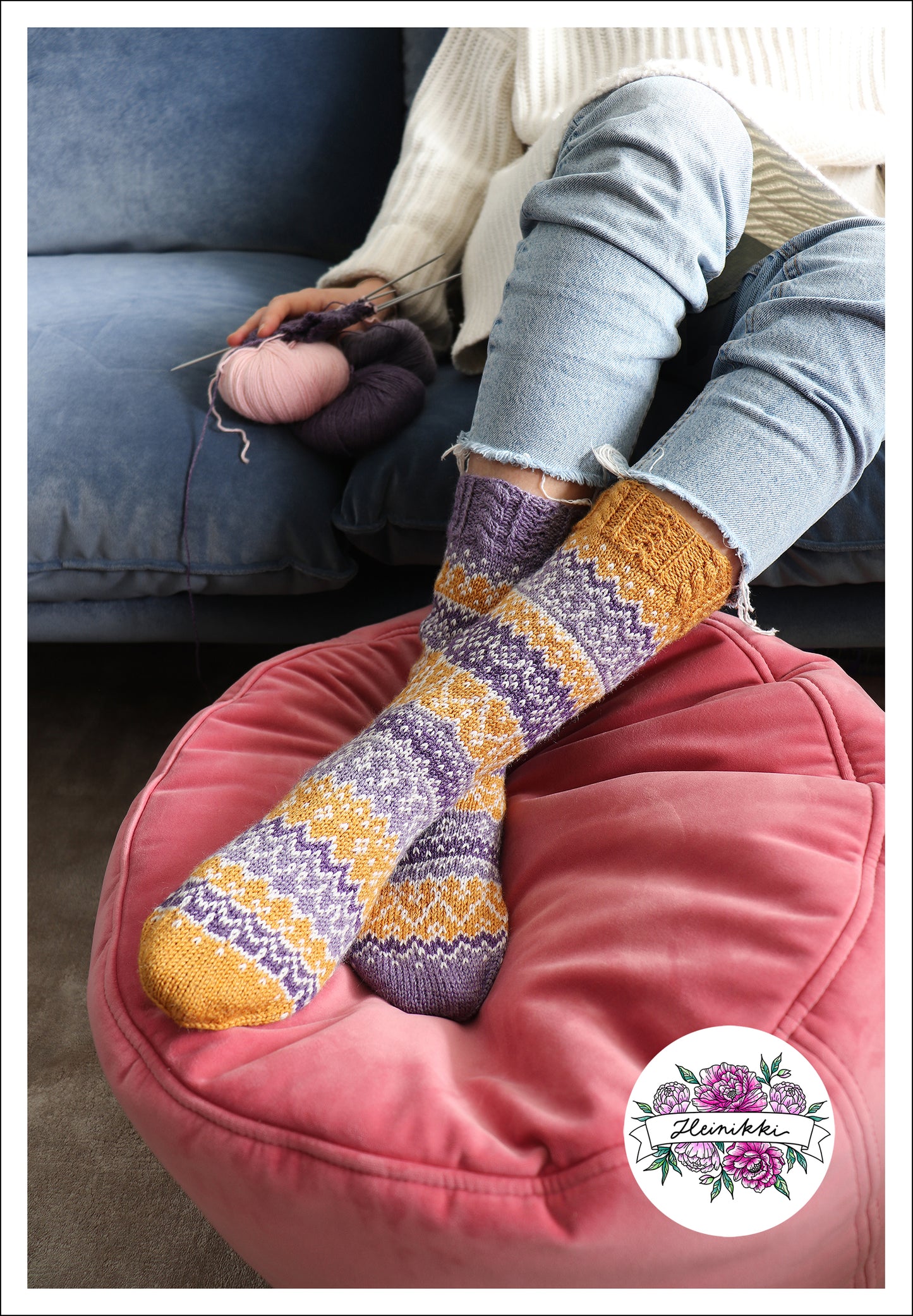 Runotyttö - Knitted Sock Pattern