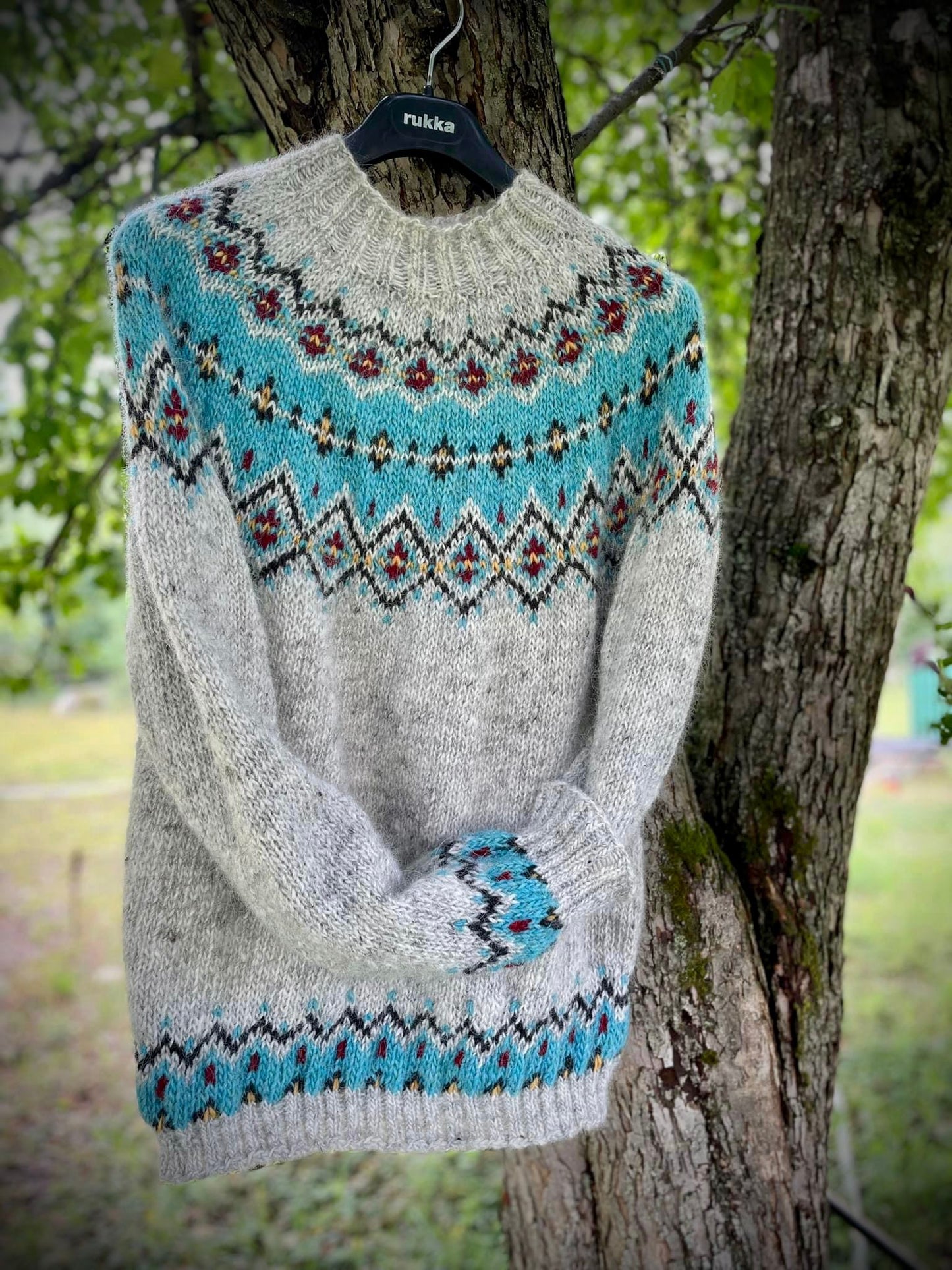 Sipoonkorpi - Knitted Sweater Pattern