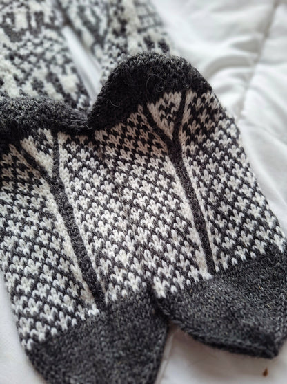 The Q - Knitted Sock Pattern